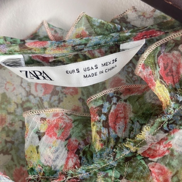 ZARA Floral Print Button Down Blouse Size S - Picture 7 of 8